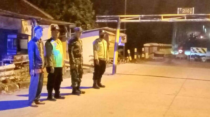 Babinsa Bersama 3 Pilar Gencarkan Patroli malam Di Wilayah Kecamatan Soko